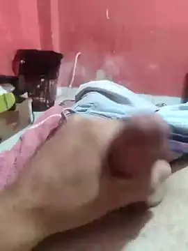 Snapshot of victor1573 chatting on September 2025 12:50:02 PM victor1573 online show from September 2025 12:50:02 PM