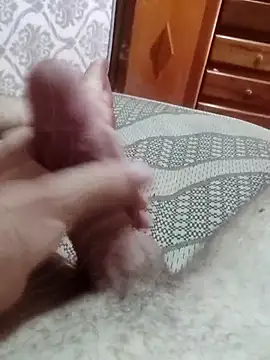 Snapshot of victor1573 chatting on November 2025 11:33:01 AM victor1573 online show from November 2025 11:33:01 AM