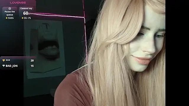 PieraMarch online show from April 2026 09:34:03 PM