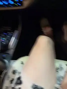 Meii-meyy online show from December 2025 04:26:01 PM