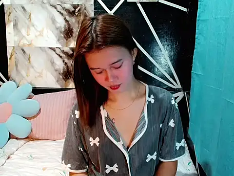 urgirl mikah online show from December 2025 03:13:01 AM