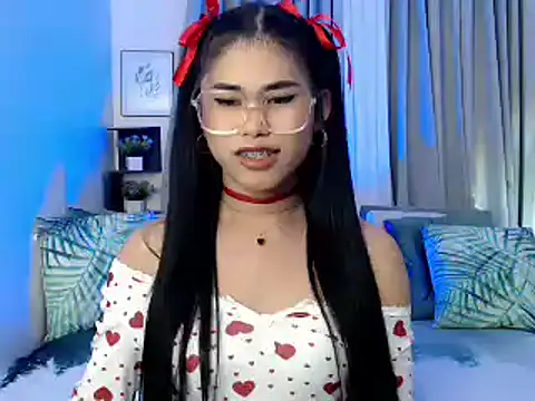 PrettyBlythes TS online show from November 2025 11:22:02 AM