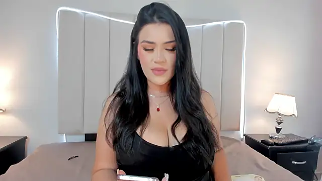 Snapshot of InnaVolkova chatting on May 2026 02:03:01 PM InnaVolkova online show from May 2026 02:03:01 PM