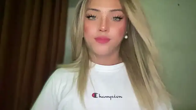 Snapshot of calimonroe chatting on November 2025 05:13:02 AM calimonroe online show from November 2025 05:13:02 AM