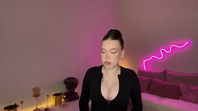 mistress of hearts online show from June 2026 01:23:02 PM