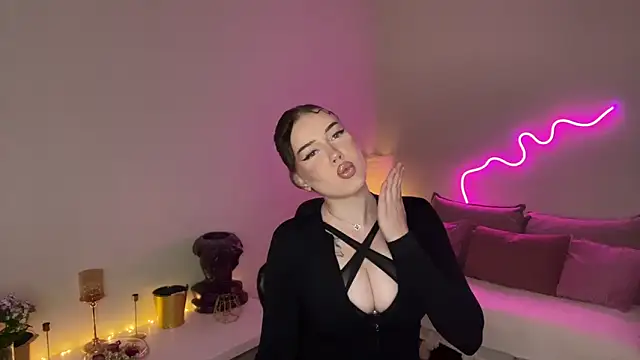 mistress of hearts online show from June 2026 02:12:02 PM