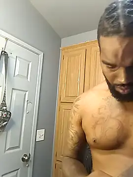 Snapshot of EbonyKing69 chatting on October 2025 05:30:01 AM EbonyKing69 online show from October 2025 05:30:01 AM