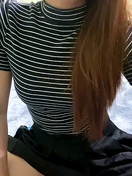 Snapshot of Ri210 chatting on November 2025 10:49:02 AM Ri210 online show from November 2025 10:49:02 AM