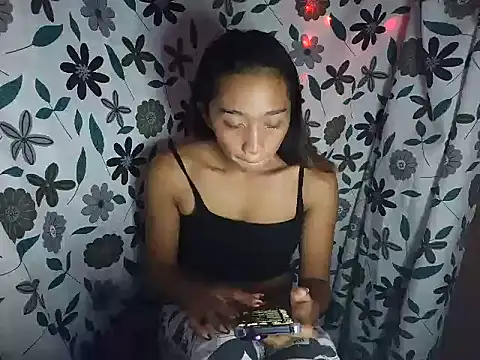 Virgen christine01 online show from November 2025 06:14:01 PM