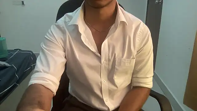 Hotmaskedboi online show from September 2025 07:41:01 AM