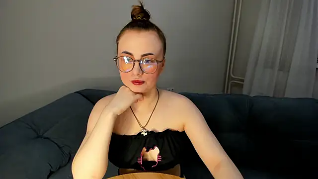 MewStella online show from March 2026 07:25:01 PM