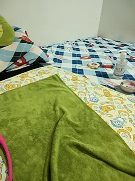 Snapshot of Yina219 chatting on October 2025 01:47:01 AM Yina219 online show from October 2025 01:47:01 AM