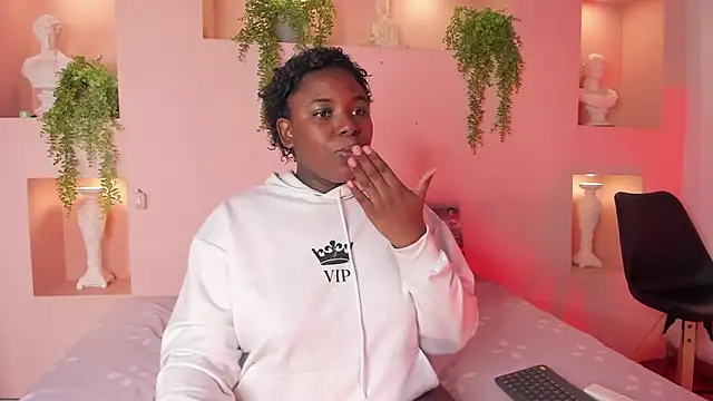 NanyMoreno online show from January 2026 01:05:02 PM