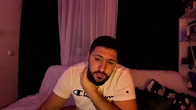 Gold Alpha Boy online show from December 2025 10:04:02 PM