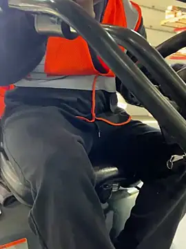 PuttieIn online show from April 2026 04:20:01 PM