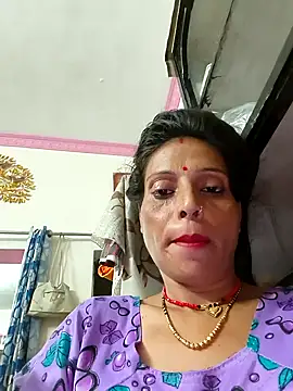 ISHANI-SINGH online show from September 2025 04:18:01 PM