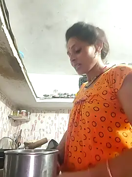 ISHANI-SINGH online show from April 2026 04:23:01 PM