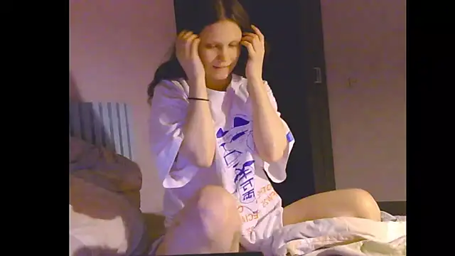 Lunliss online show from April 2026 06:50:01 PM