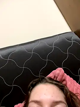 Snapshot of SafadaJS chatting on November 2025 09:19:02 PM SafadaJS online show from November 2025 09:19:02 PM