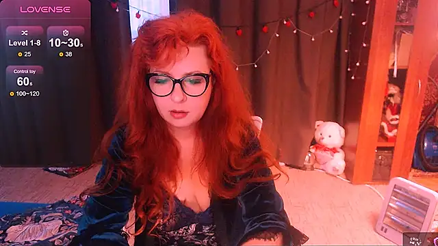 Snapshot of Crystal2207 chatting on June 2026 01:00:02 AM Crystal2207 online show from June 2026 01:00:02 AM