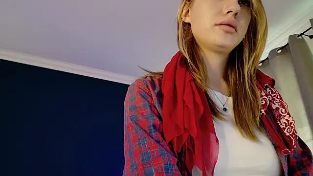 MariGven online show from September 2025 12:32:02 PM