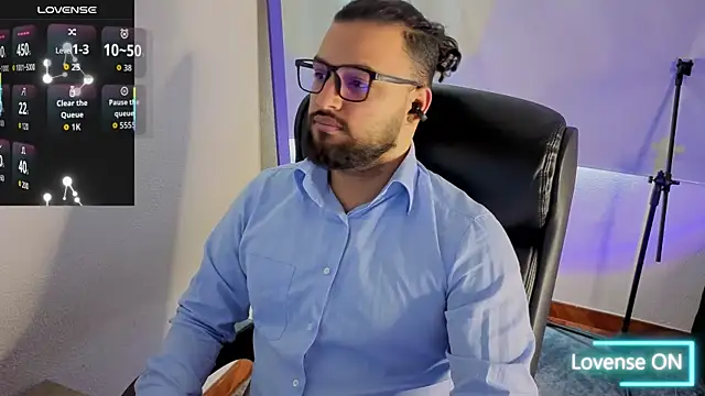 Snapshot of Ernesto-Rodriguez82 chatting on September 2025 03:56:02 PM Ernesto-Rodriguez82 online show from September 2025 03:56:02 PM