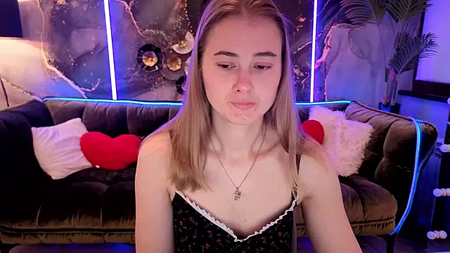 Sun Kitty  online show from September 2025 06:51:02 AM