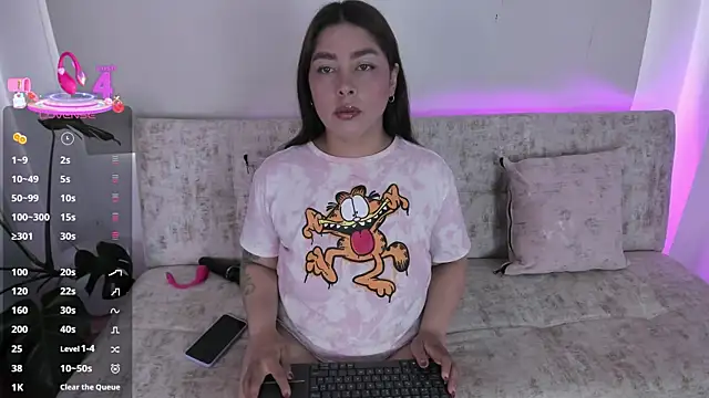 Snapshot of missweetpeach chatting on June 2026 08:19:01 PM missweetpeach online show from June 2026 08:19:01 PM