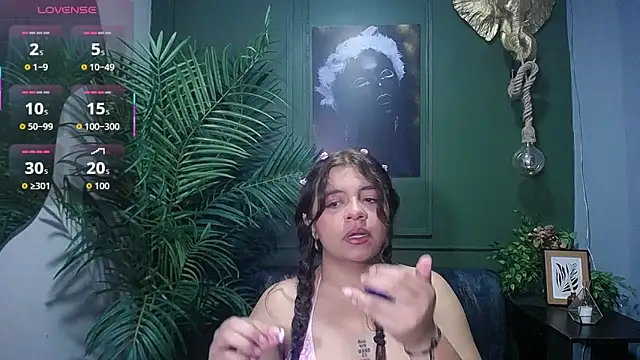 Snapshot of sweety_smilee chatting on September 2025 12:27:01 PM sweety smilee online show from September 2025 12:27:01 PM