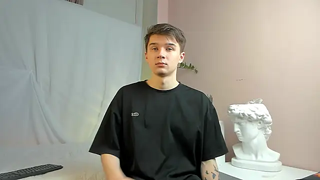 SherlockMax online show from April 2026 07:25:01 PM