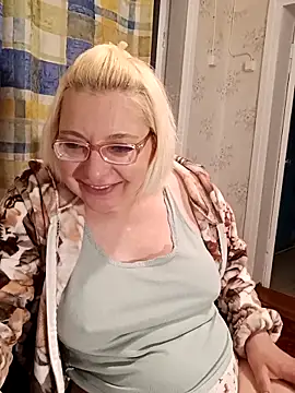 VikaKing online show from April 2026 07:50:02 PM