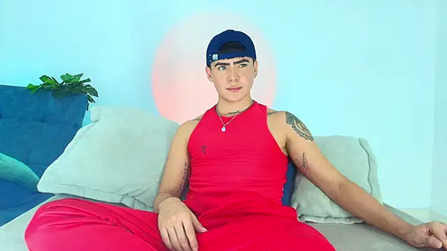 CamiiGuzmanX online show from November 2025 08:54:01 PM