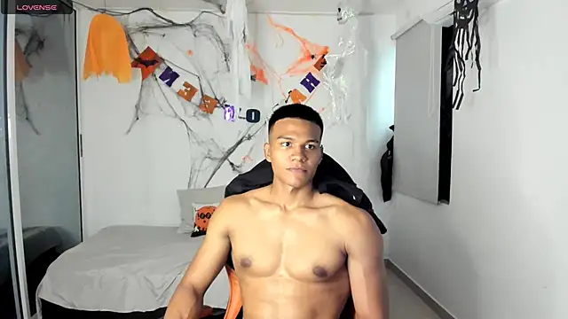 Snapshot of ashlan_king chatting on October 2025 06:43:01 PM ashlan king online show from October 2025 06:43:01 PM