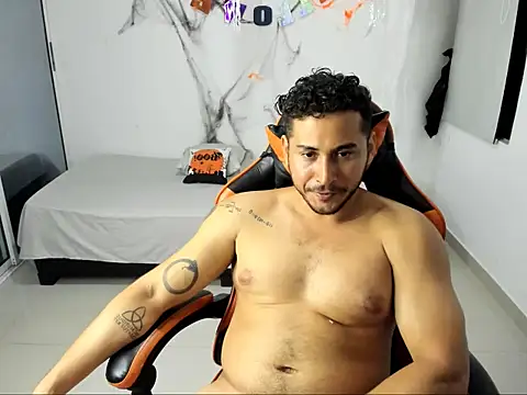 Snapshot of ashlan_king chatting on November 2025 03:09:01 AM ashlan king online show from November 2025 03:09:01 AM