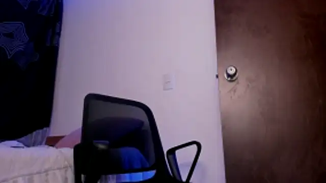 axel davis  online show from October 2025 12:55:02 AM