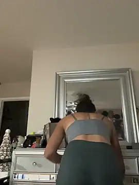 Chicagobabe online show from May 2026 05:56:01 AM