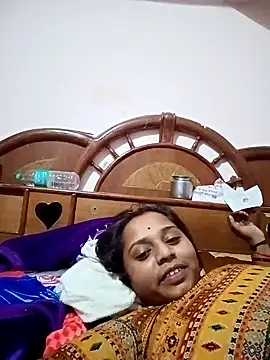 Hot crety online show from September 2025 01:15:02 PM