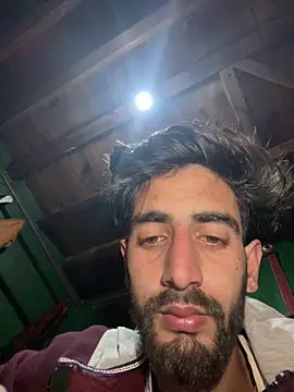 lyath3245 online show from February 2026 09:13:01 PM