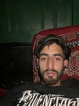 lyath3245 online show from April 2026 07:33:01 PM