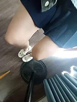 Snapshot of meomeocute chatting on October 2025 04:45:02 AM meomeocute online show from October 2025 04:45:02 AM