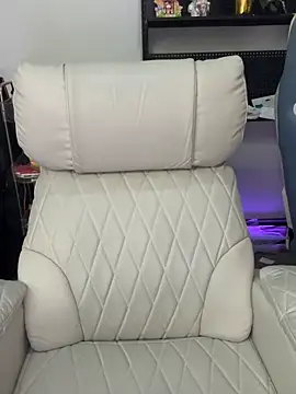 tuzi5201314 online show from January 2026 04:11:02 PM