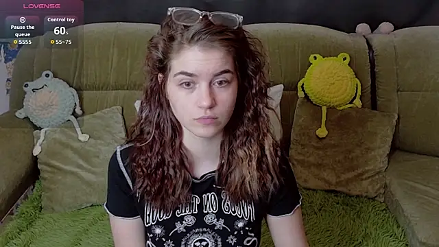 ElzaBlis online show from February 2026 01:17:01 PM