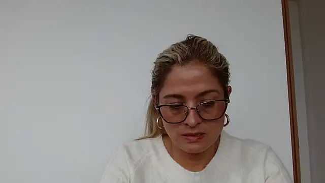 linda-mature43 online show from September 2025 05:51:02 PM