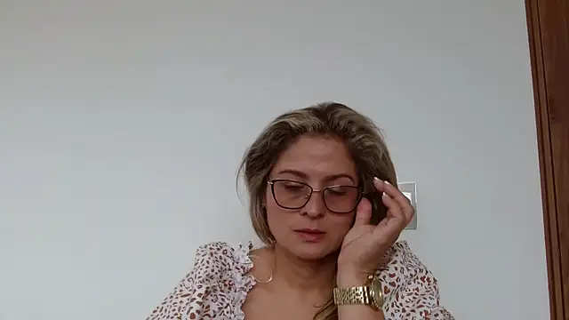 linda-mature43 online show from October 2025 07:23:02 PM