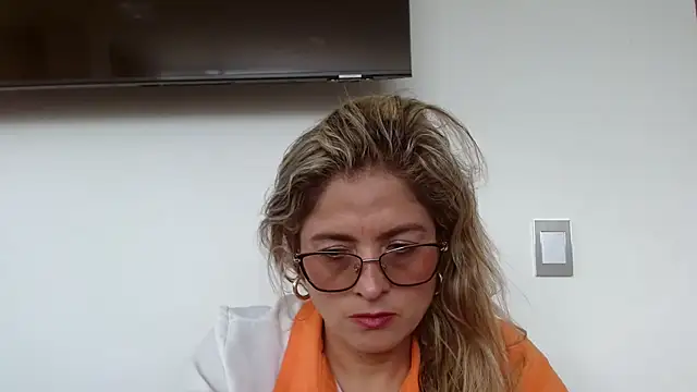 linda-mature43 online show from October 2025 05:13:02 PM