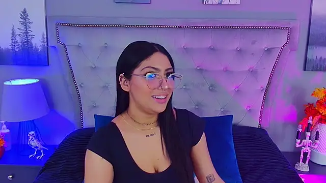 Scarlett Blaze1 online show from October 2025 01:12:02 PM