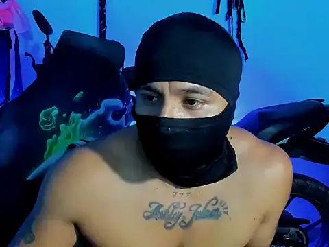 zeus 7777 online show from October 2025 11:03:02 PM