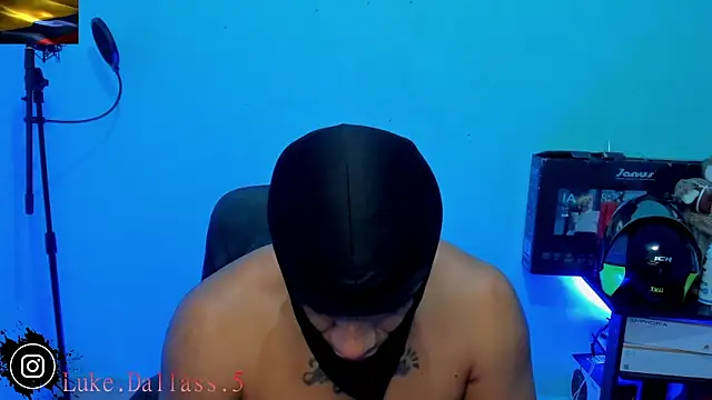 Snapshot of zeus_7777 chatting on May 2026 12:21:02 PM zeus 7777 online show from May 2026 12:21:02 PM