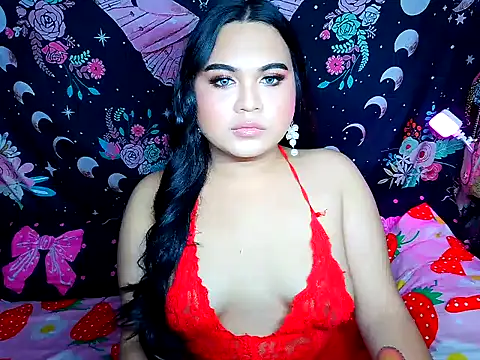 Snapshot of YourThicc_bella chatting on June 2026 04:45:01 PM YourThicc bella online show from June 2026 04:45:01 PM