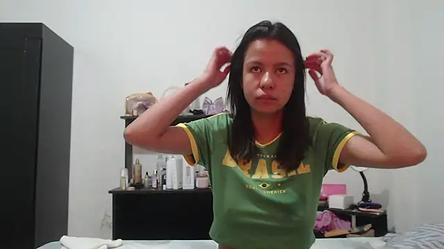 Snapshot of nathaly_jones_ chatting on July 2026 12:18:02 PM nathaly jones online show from July 2026 12:18:02 PM